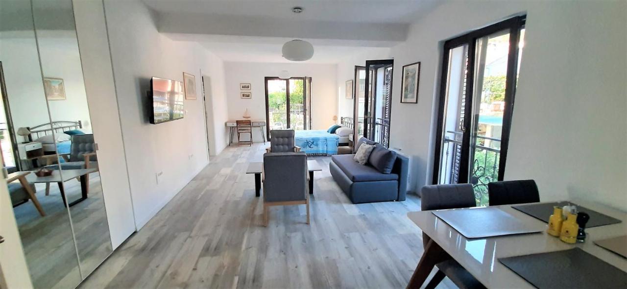 טרוגיר Apartments Figos מראה חיצוני תמונה