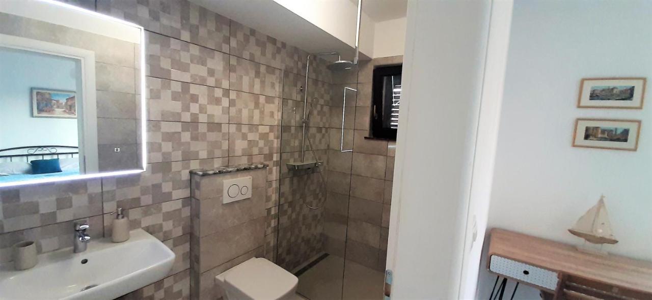 טרוגיר Apartments Figos מראה חיצוני תמונה
