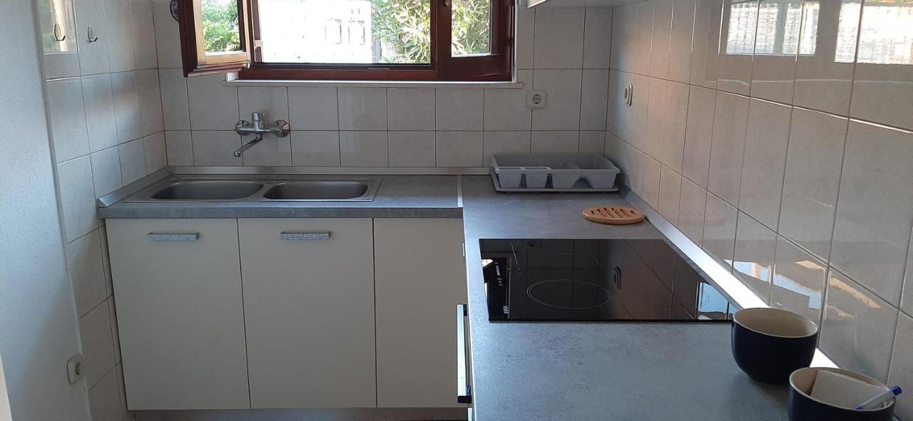 טרוגיר Apartments Figos מראה חיצוני תמונה