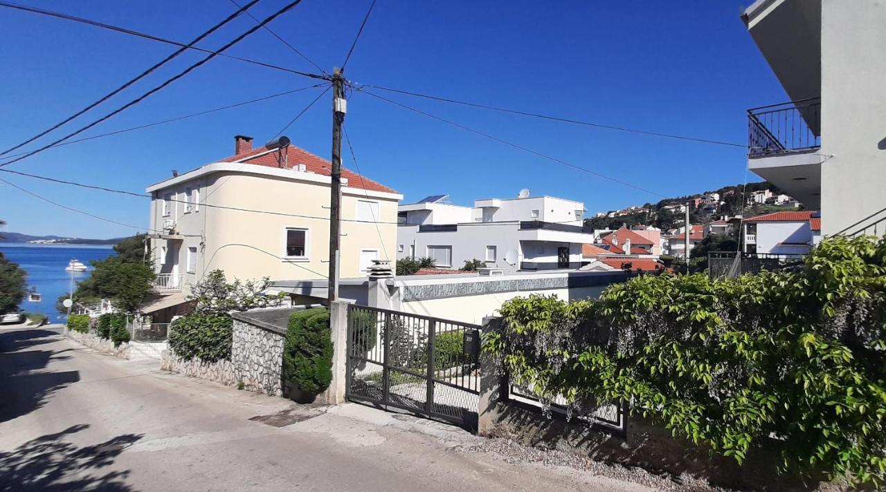 טרוגיר Apartments Figos מראה חיצוני תמונה