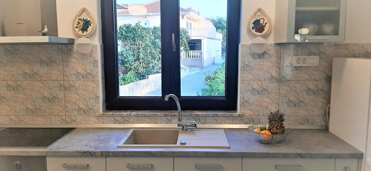 טרוגיר Apartments Figos מראה חיצוני תמונה