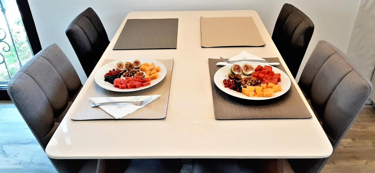 טרוגיר Apartments Figos מראה חיצוני תמונה